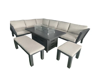 Sofá de aluminio con estufa